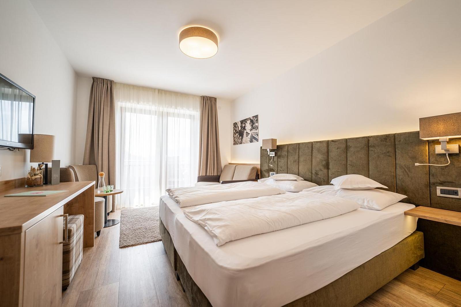 Hotel Brunnhofer Tirolo Extérieur photo