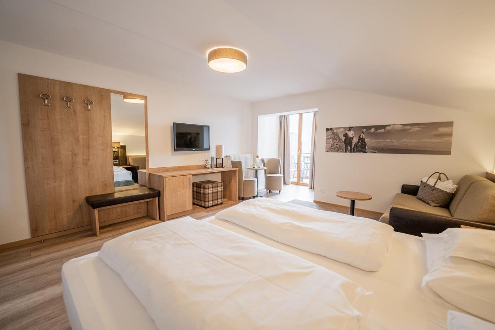 Hotel Brunnhofer Tirolo Extérieur photo