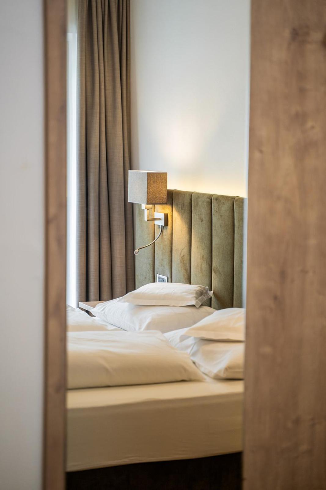 Hotel Brunnhofer Tirolo Extérieur photo